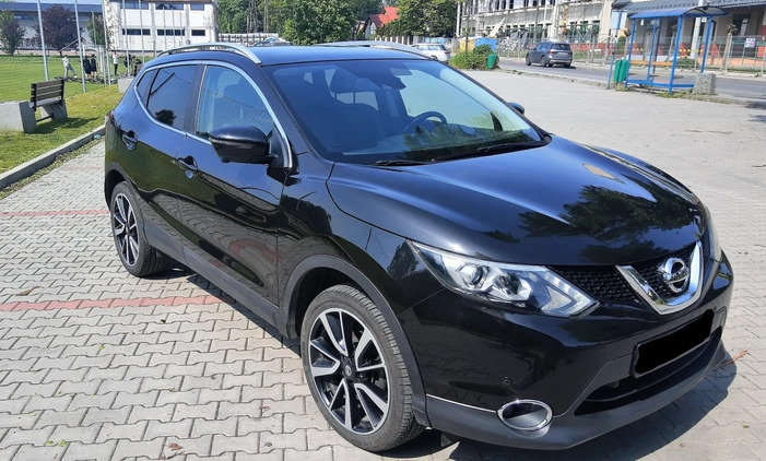 Nissan Qashqai cena 64500 przebieg: 131657, rok produkcji 2016 z Zambrów małe 92